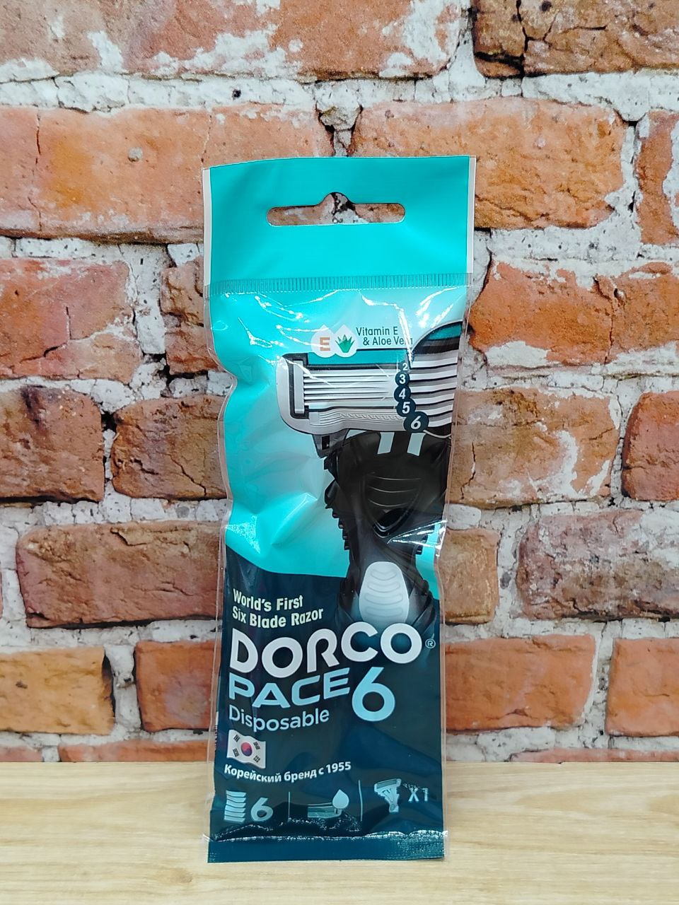 Dorco PACE 6 Одноразовый бритвенный станок мужской 6-ти лезвийный с плавающей головкой