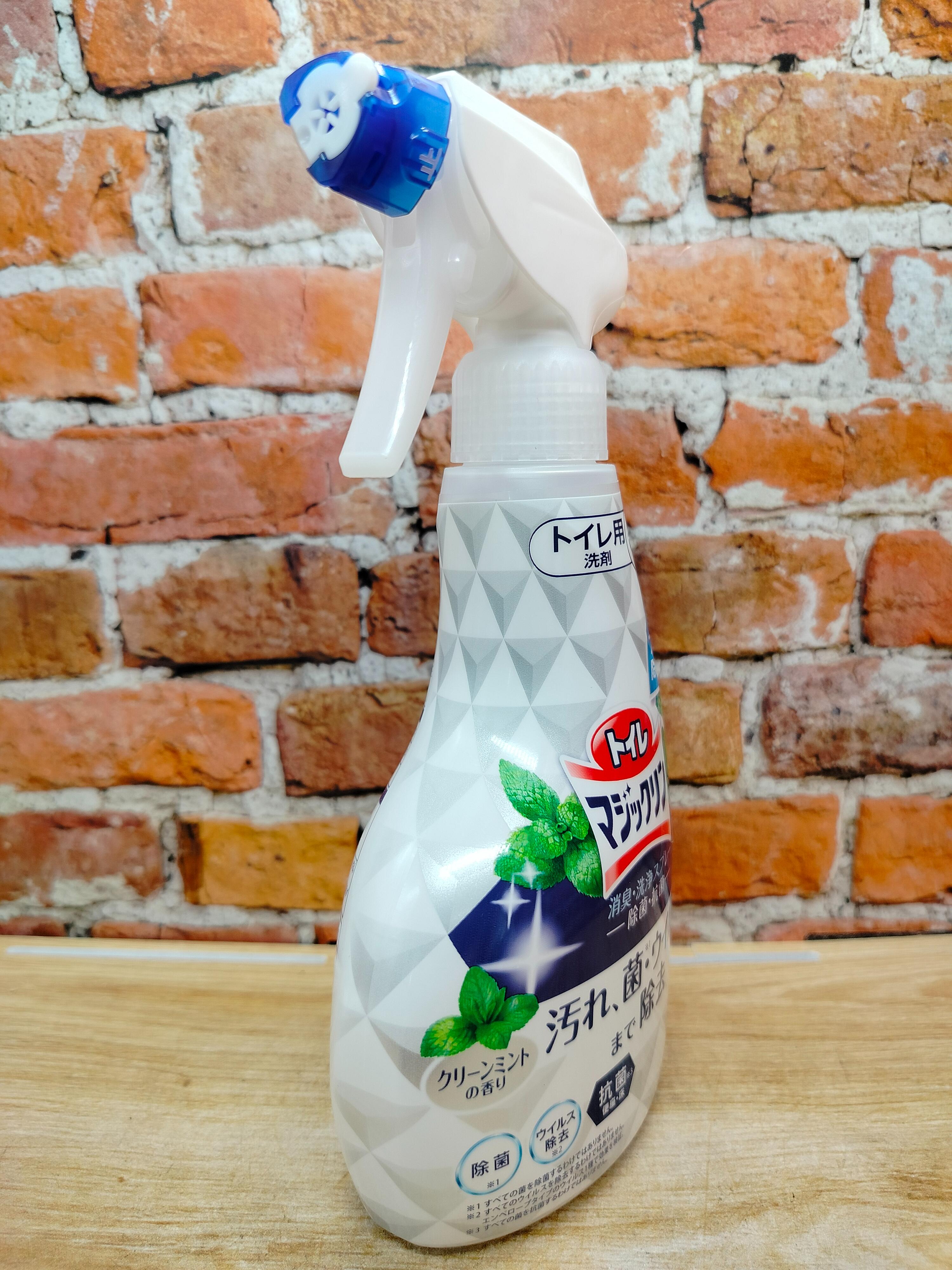 Kao Magiclean Toilet Deodorant & Clean Спрей-пенка для быстрой и легкой уборки туалета с ароматом мяты и цитрусов 350 мл