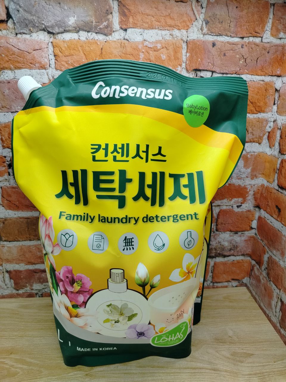 Consensus Liquid Laundry Detergent Жидкое средство для стирки (для всей семьи), аромат детского лосьона, мягкая уп., 2,1 л