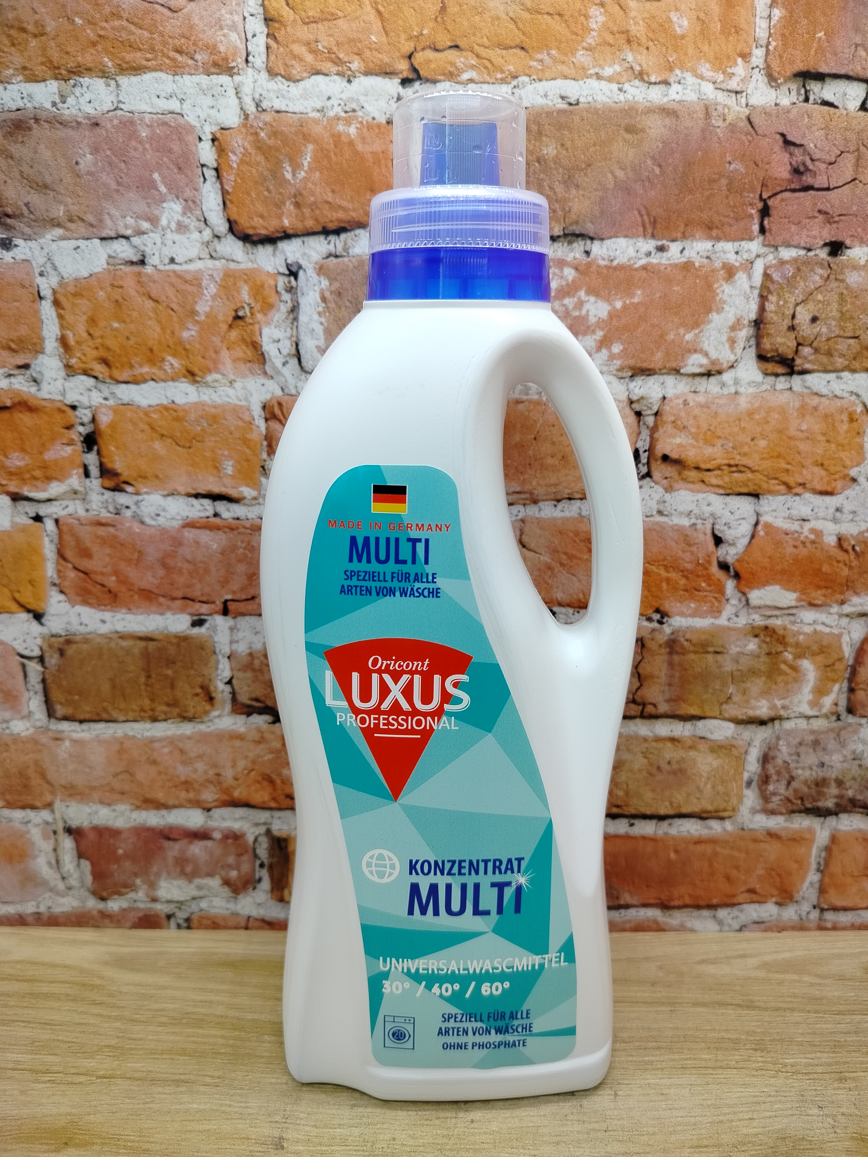 Luxus Professional Жидкое средство для стирки универсальное 1000 мл на 20 стирок