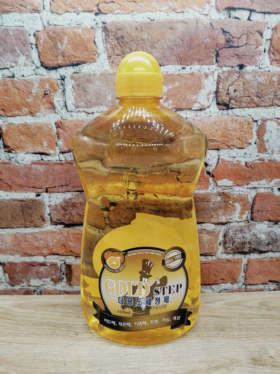 KMPC Gold Step Orange Oil Жидкое средство для стирки с частицами золота и апельсиновым маслом 1100 мл