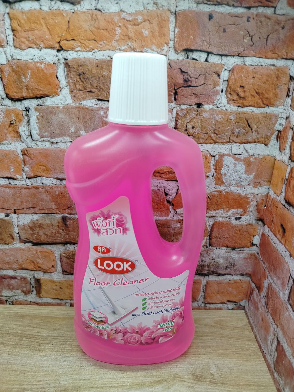 Lion Look Средство для мытья пола Пыль на замок Роза 920 мл