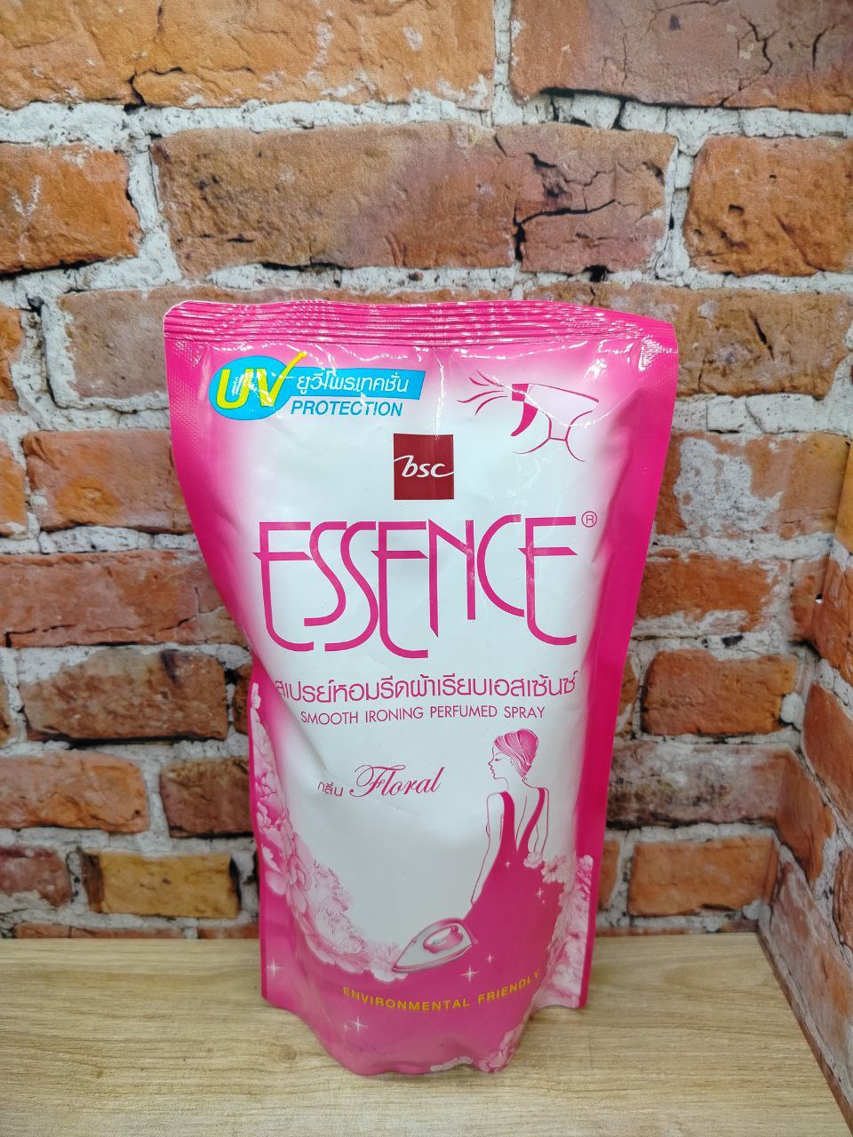Lion Essence Floral Средство для глажения и удаления запахов 600 мл в мягкой упаковке