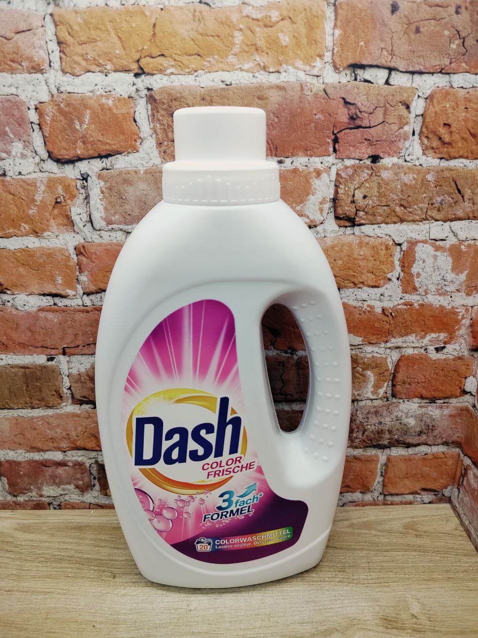 Dash 3 Fach Formel Color Frische Гель для стирки цветного белья 1,1 л на 20 стирок