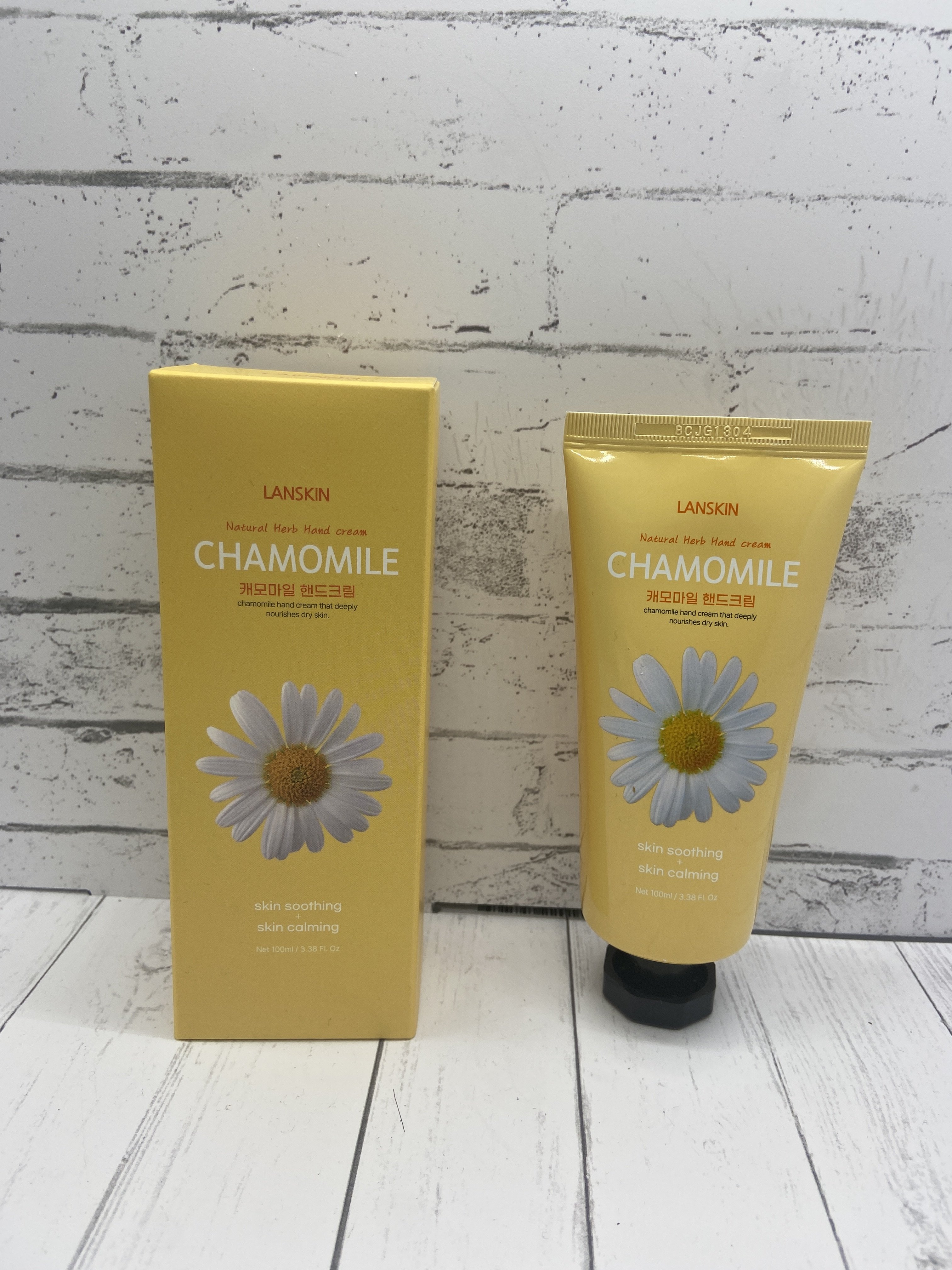 LanSkin Natural Herb Chamomile Hand Cream Успокаивающий крем для рук с экстрактом ромашки 100 мл